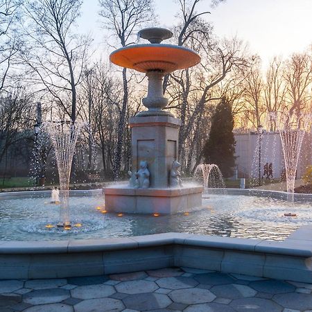 Europa22 "Apartament Delux" Z Wanna - Centrum Miasta Z Widokiem Na Staw Tomaszow Mazowiecki Luaran gambar