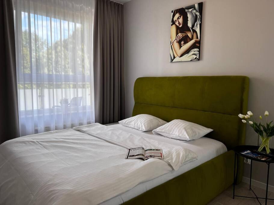 Europa22 "Apartament Delux" Z Wanna - Centrum Miasta Z Widokiem Na Staw Tomaszow Mazowiecki Luaran gambar