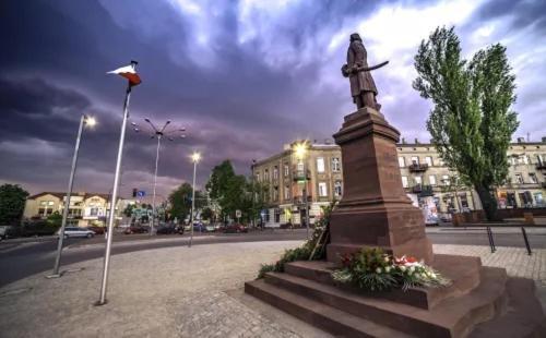 Europa22 "Apartament Delux" Z Wanna - Centrum Miasta Z Widokiem Na Staw Tomaszow Mazowiecki Luaran gambar